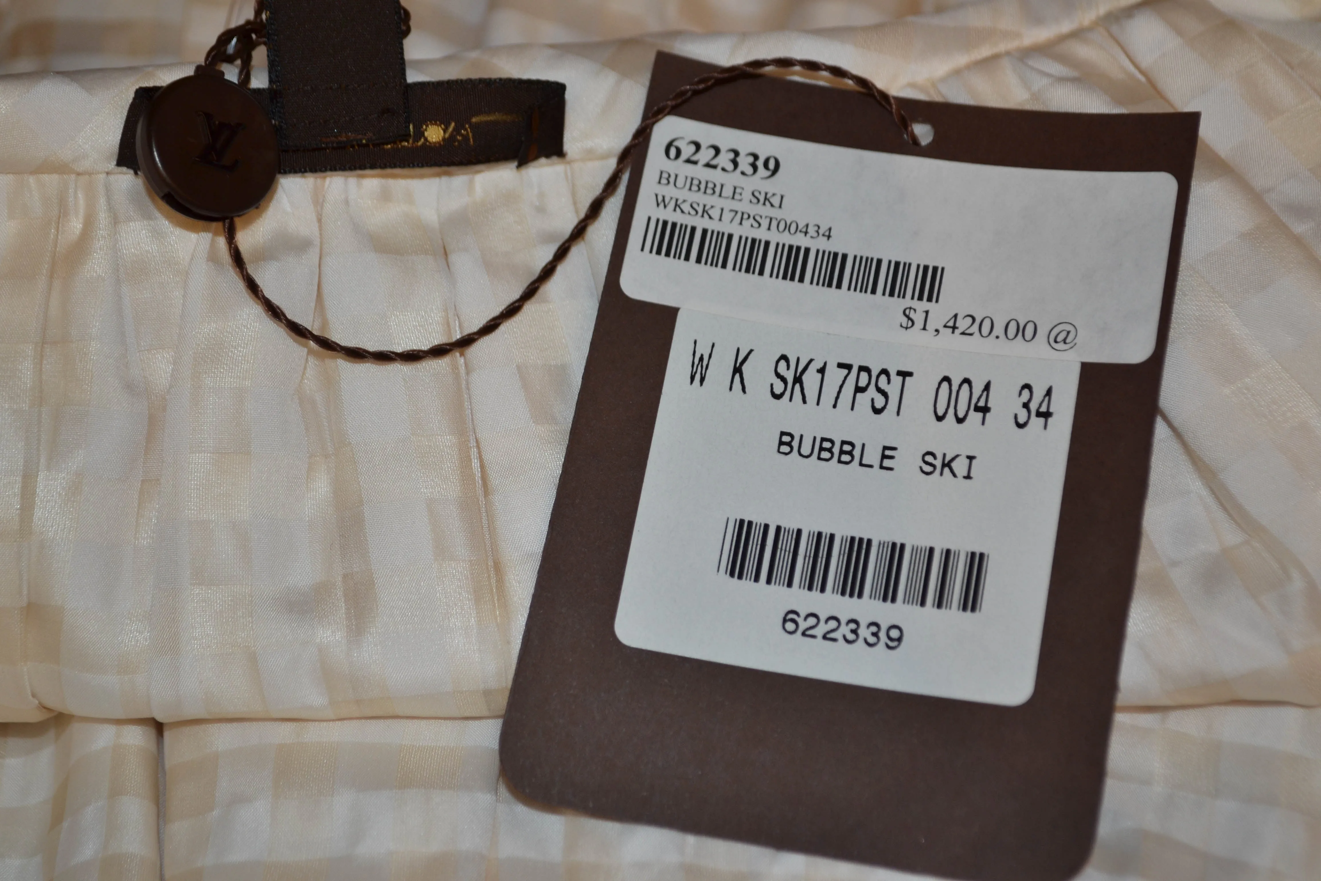 Authentic New Louis Vuitton Beige Skirt Size 34