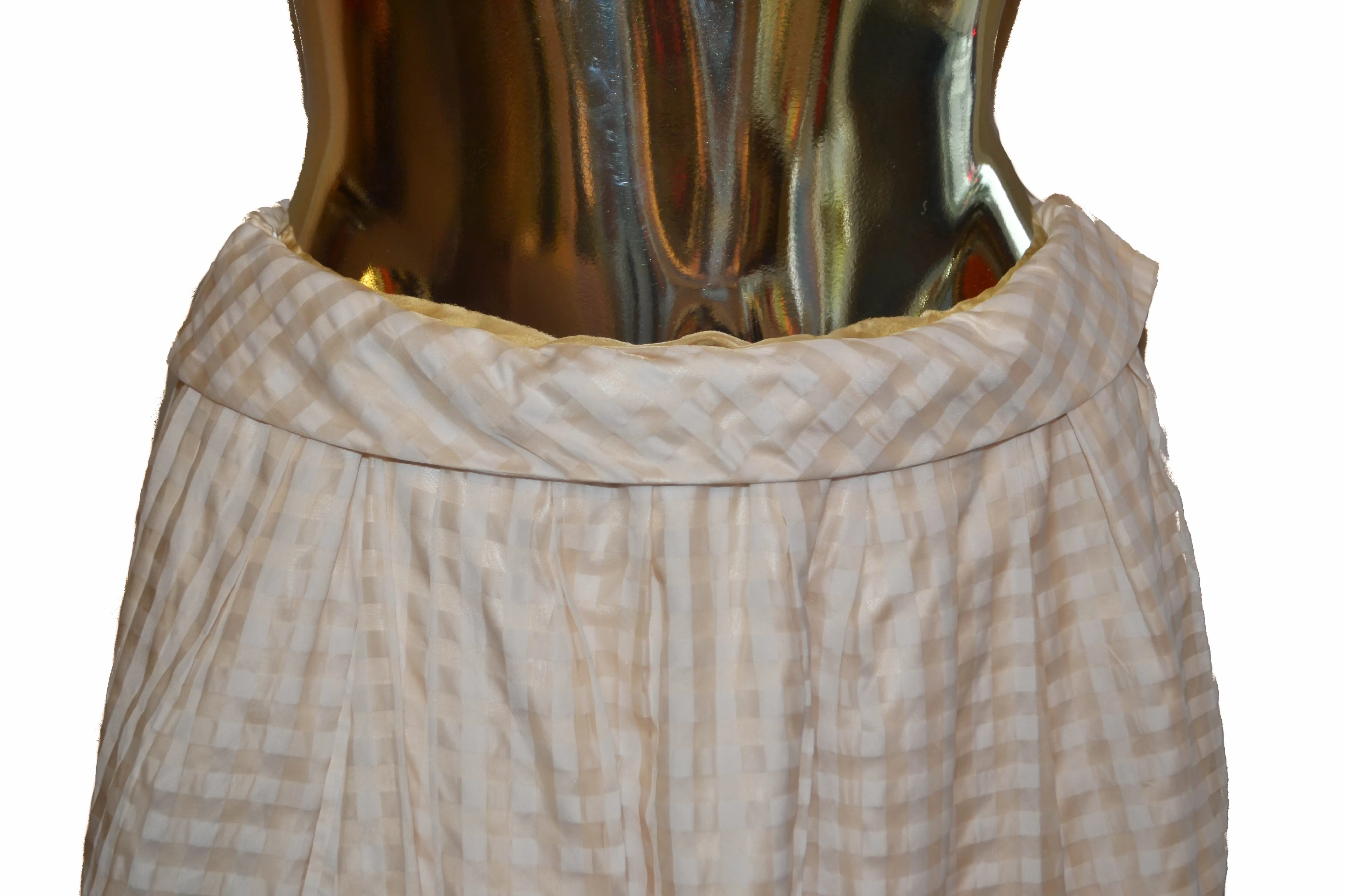 Authentic New Louis Vuitton Beige Skirt Size 34