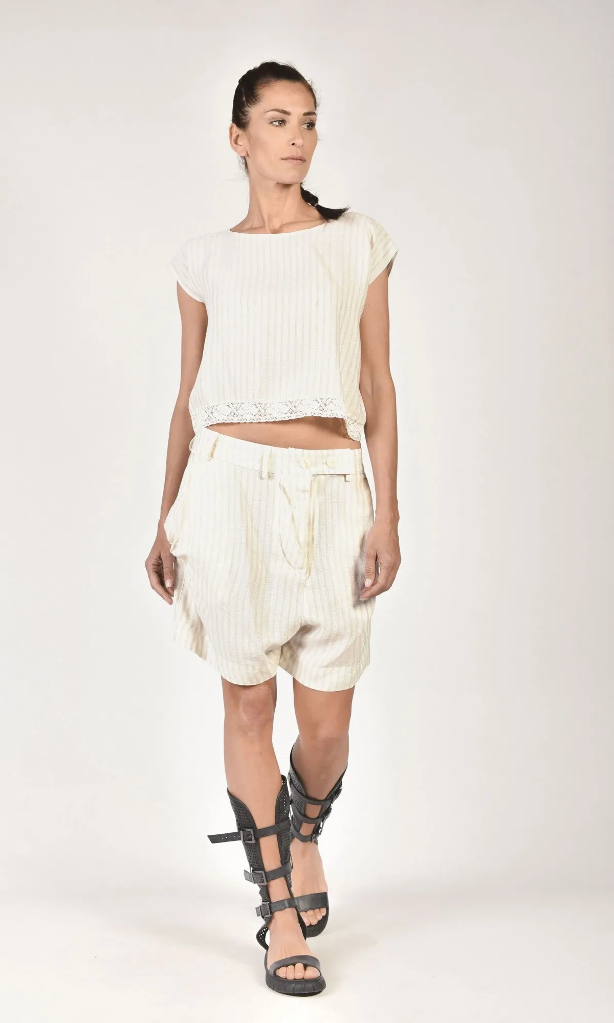 Twisted Baggy Seersucker Shorts