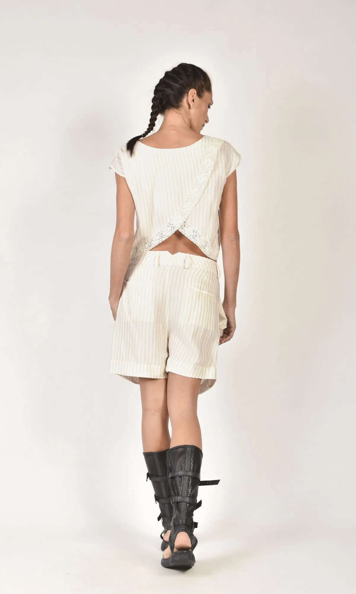 Twisted Baggy Seersucker Shorts
